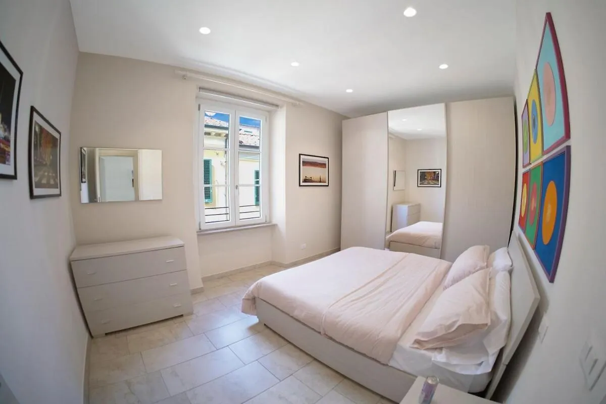 Apartmán Yema Via Di Mezzo, Lucca, Italy  Lucca